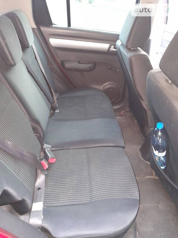 Хэтчбек Suzuki Swift 2006 в Львове