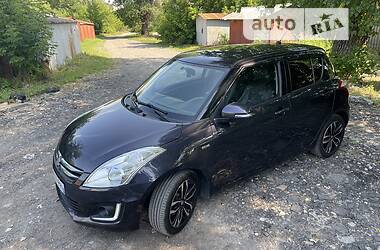 Хэтчбек Suzuki Swift 2015 в Киеве