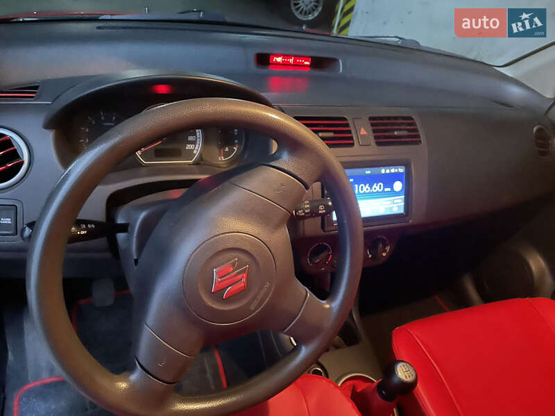 Хэтчбек Suzuki Swift 2009 в Одессе