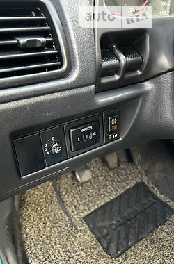 Хэтчбек Suzuki Swift 1998 в 