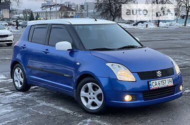 Хэтчбек Suzuki Swift 2005 в Киеве