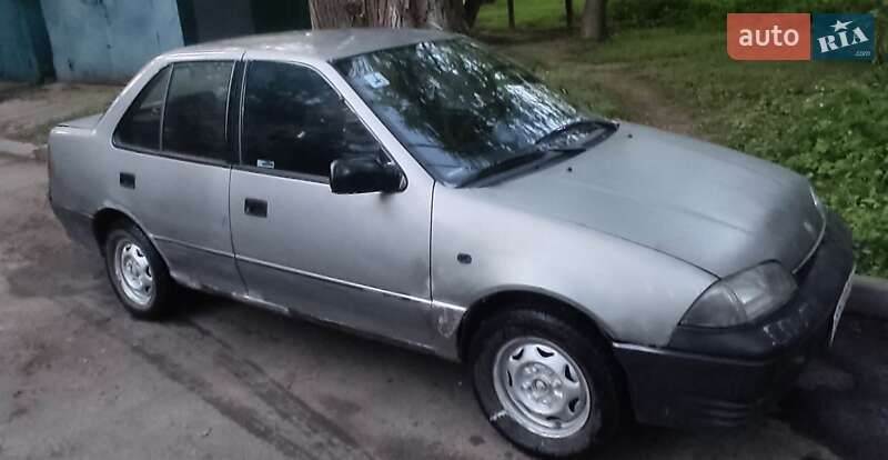 Седан Suzuki Swift 1995 в Одесі