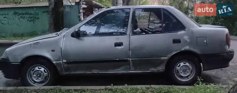 Седан Suzuki Swift 1995 в 
