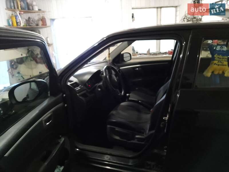 Хетчбек Suzuki Swift 2013 в Бородянці