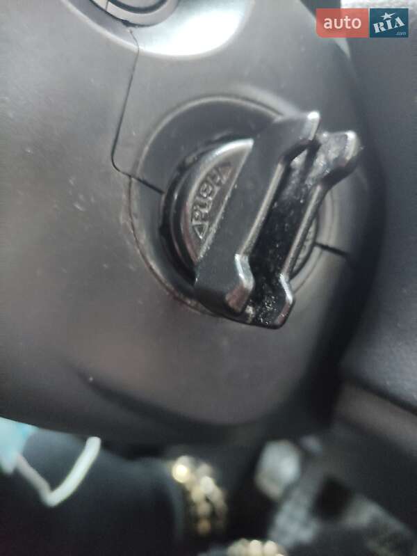 Хэтчбек Suzuki Swift 2010 в Киеве фото 12 Хэтчбек Suzuki Swift 2010 в Киеве