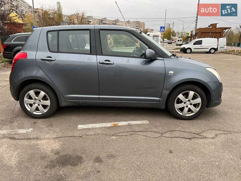 Хэтчбек Suzuki Swift 2010 в Киеве фото 3 Хэтчбек Suzuki Swift 2010 в Киеве