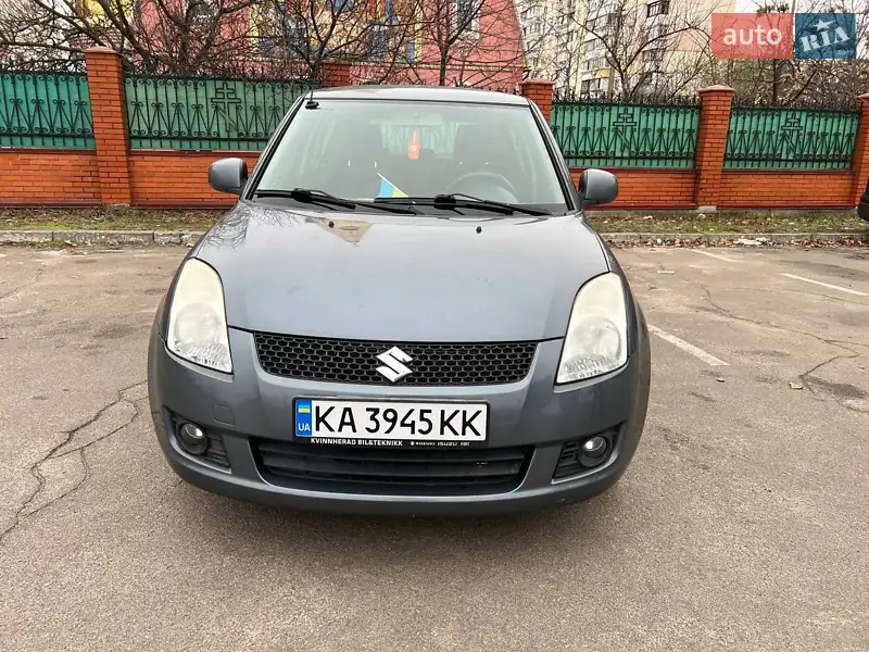 Хэтчбек Suzuki Swift 2010 в 