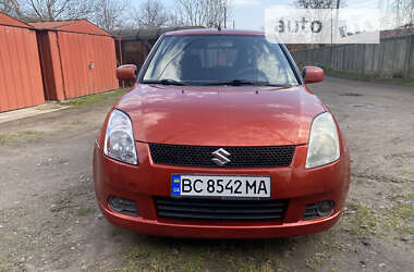 Хэтчбек Suzuki Swift 2006 в Львове