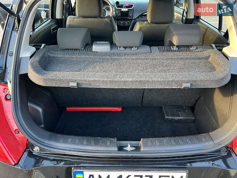 Хэтчбек Suzuki Swift 2013 в Житомире