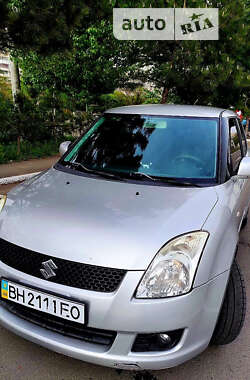 Хэтчбек Suzuki Swift 2007 в Одессе