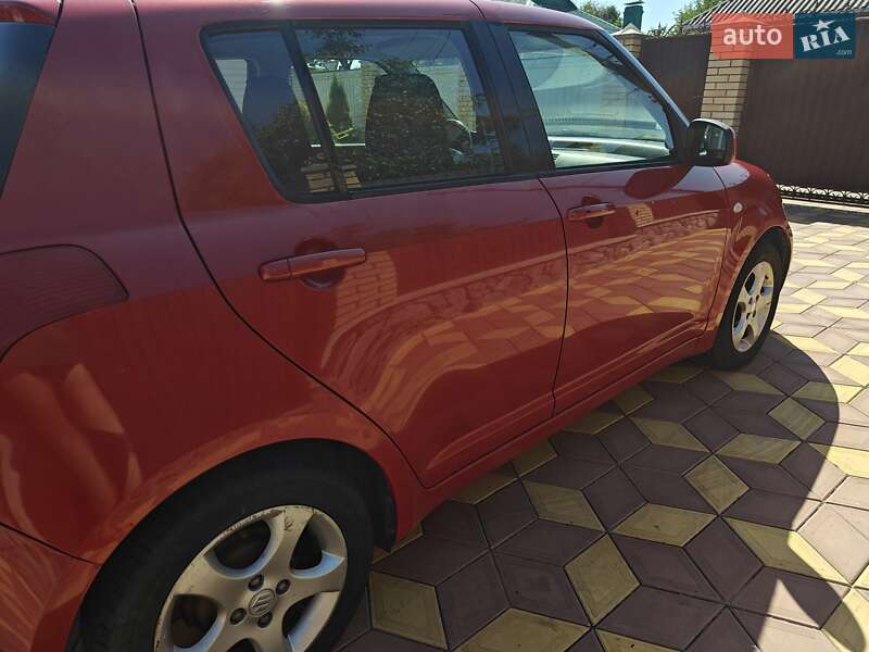 Хетчбек Suzuki Swift 2007 в Кременчуці