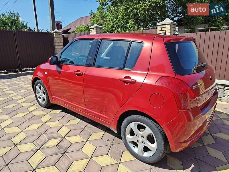 Хетчбек Suzuki Swift 2007 в Кременчуці
