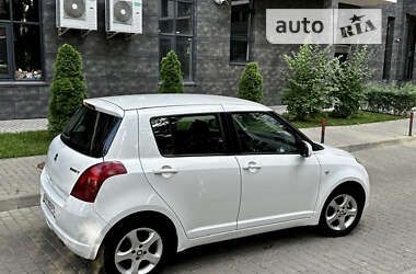 Хетчбек Suzuki Swift 2008 в Києві