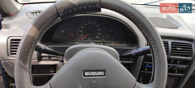 Хетчбек Suzuki Swift 2001 в Малині