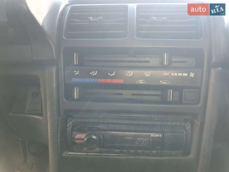Седан Suzuki Swift 1994 в Одесі