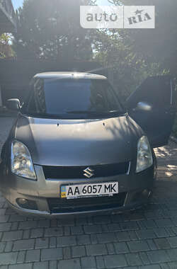 Хэтчбек Suzuki Swift 2008 в Киеве