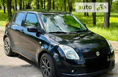 Хетчбек Suzuki Swift 2006 в Кременчуці