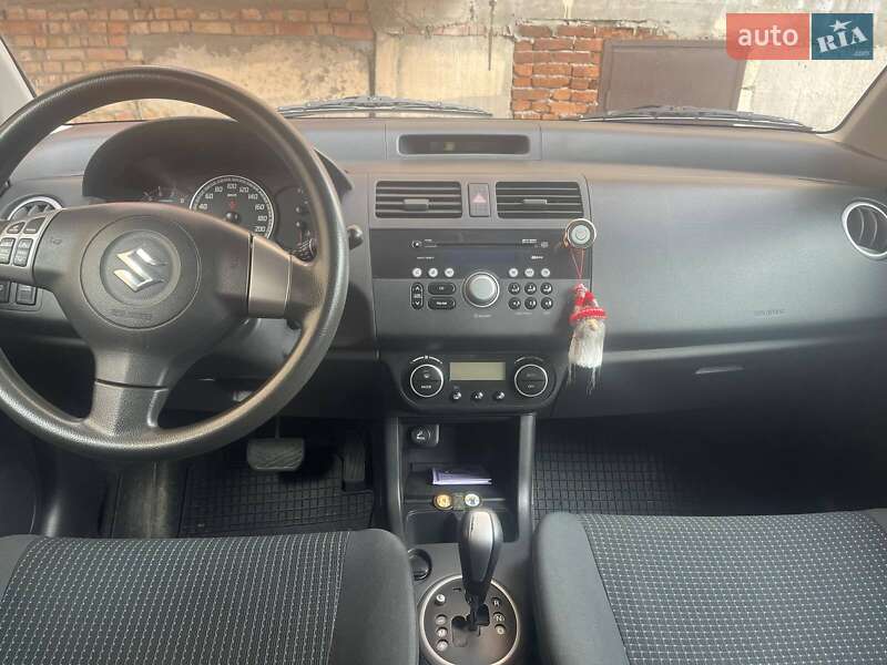 Хетчбек Suzuki Swift 2008 в Львові