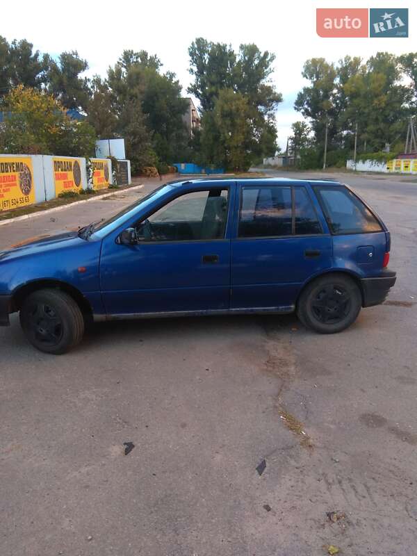 Хэтчбек Suzuki Swift 1996 в Светловодске