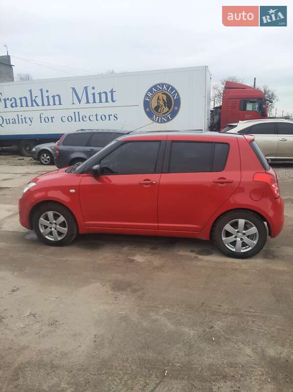Хетчбек Suzuki Swift 2010 в Кропивницькому