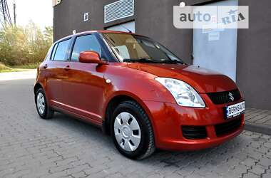 Хетчбек Suzuki Swift 2010 в Львові