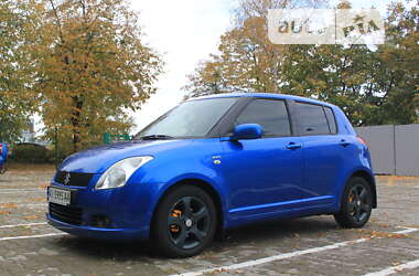 Хэтчбек Suzuki Swift 2006 в Киеве