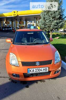 Хэтчбек Suzuki Swift 2006 в Киеве