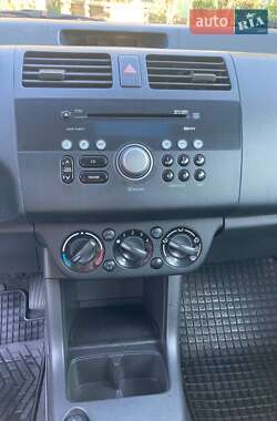 Хэтчбек Suzuki Swift 2008 в 