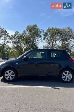 Хэтчбек Suzuki Swift 2008 в 