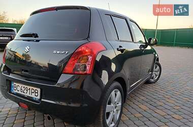 Хетчбек Suzuki Swift 2010 в Самборі