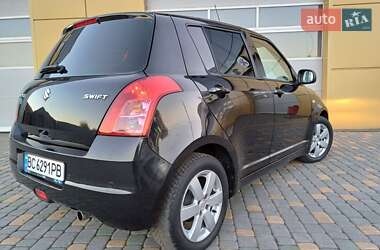 Хетчбек Suzuki Swift 2010 в Самборі