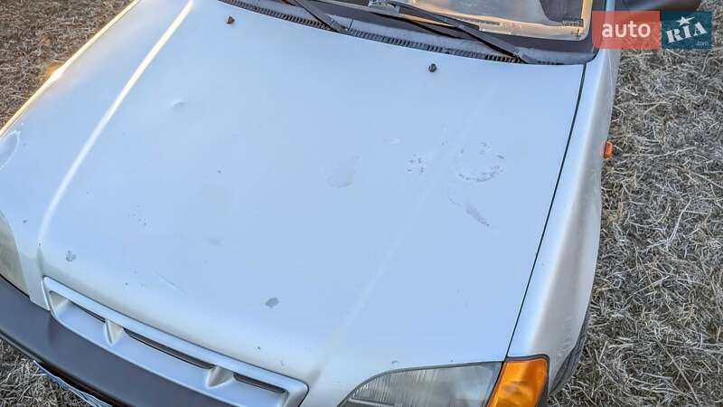 Хетчбек Suzuki Swift 2003 в Кам'янець-Подільському
