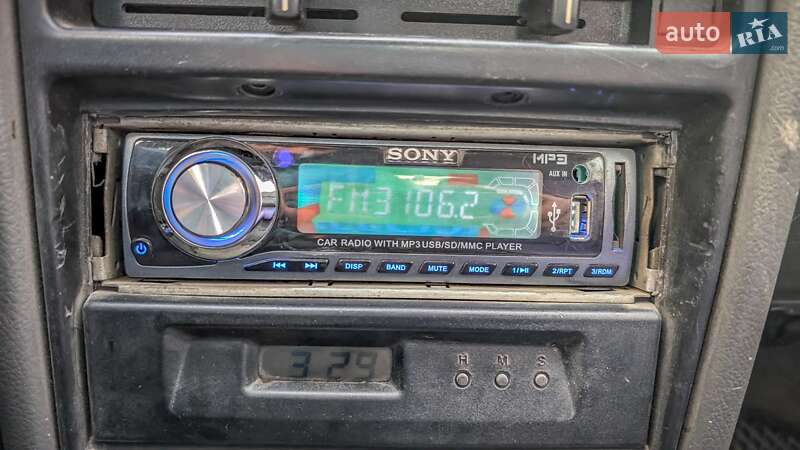 Хетчбек Suzuki Swift 2003 в Кам'янець-Подільському