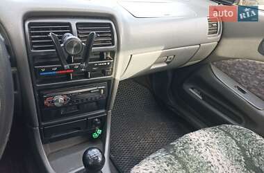 Седан Suzuki Swift 2000 в 
