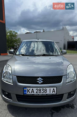 Хэтчбек Suzuki Swift 2010 в Броварах