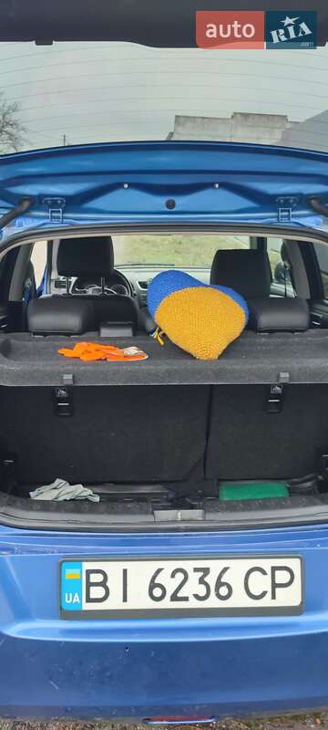 Хетчбек Suzuki Swift 2011 в Лохвиці