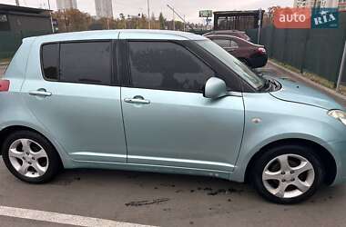 Хэтчбек Suzuki Swift 2007 в 