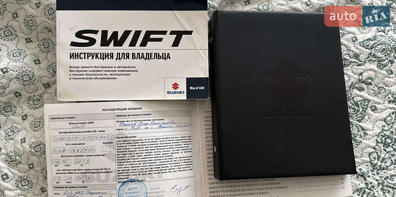 Хэтчбек Suzuki Swift 2013 в Киеве
