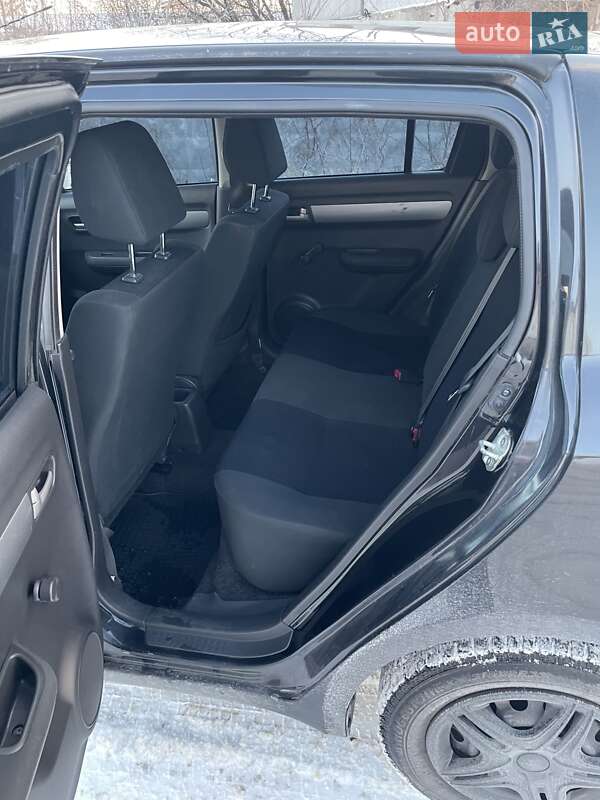 Хетчбек Suzuki Swift 2010 в Києві