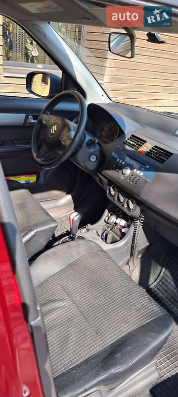 Хэтчбек Suzuki Swift 2005 в Одессе фото 4 Хэтчбек Suzuki Swift 2005 в Одессе