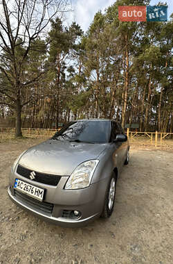 Хэтчбек Suzuki Swift 2007 в 