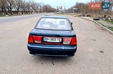 Седан Suzuki Swift 2000 в 