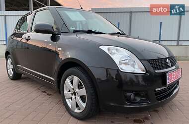 Хэтчбек Suzuki Swift 2010 в 