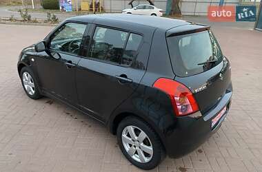 Хэтчбек Suzuki Swift 2010 в 