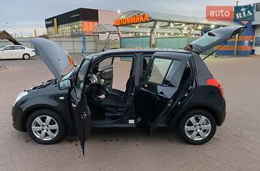 Хэтчбек Suzuki Swift 2010 в 