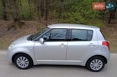 Хетчбек Suzuki Swift 2009 в 