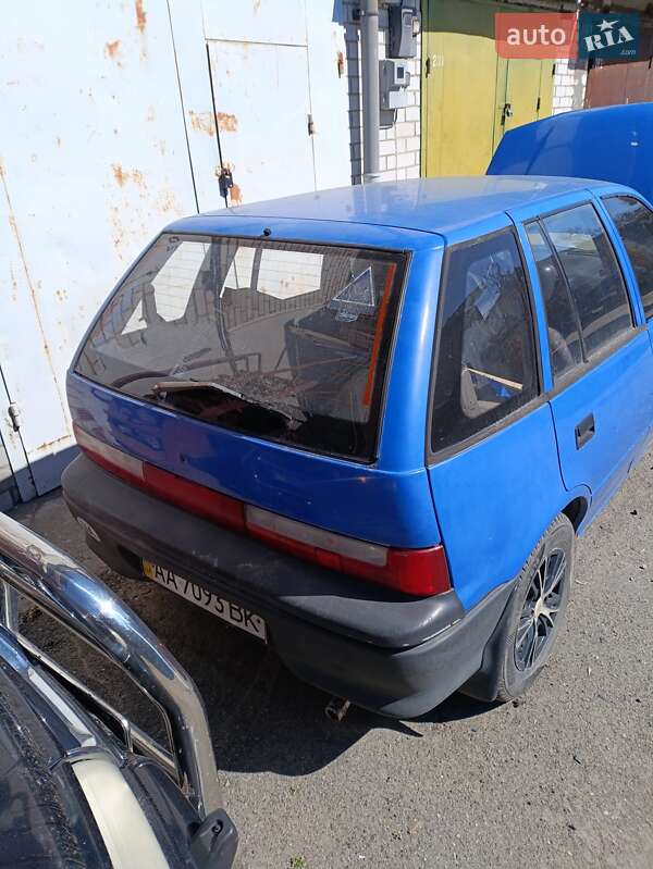 Хэтчбек Suzuki Swift 1995 в 