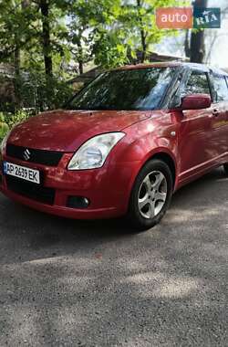 Хетчбек Suzuki Swift 2005 в 