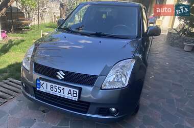 Хэтчбек Suzuki Swift 2007 в 