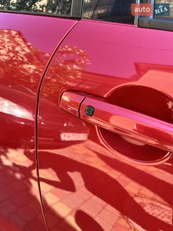 Хэтчбек Suzuki Swift 2010 в Львове